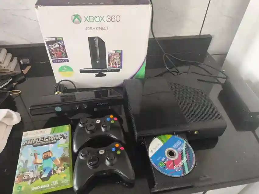 CB/ Christian /XBOX 360+JOGOS👊🏽📺197,00 SEGUIDOS DE 30,00♨️👽
