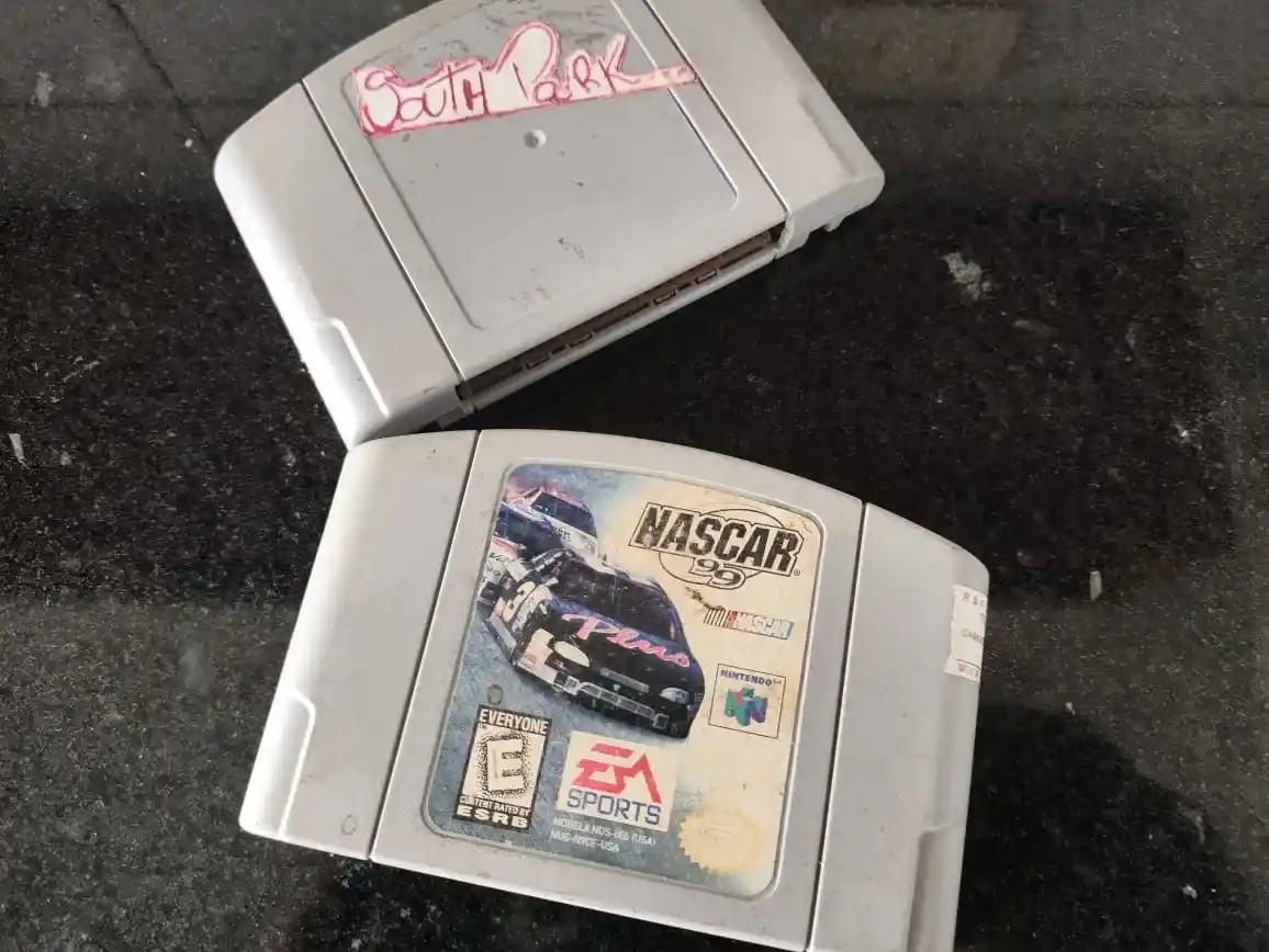 WA/ mex3890 /2 JOGOS ORIGINAIS USA👊🏽47,00 SEGUIDOS DE 9,00♨️