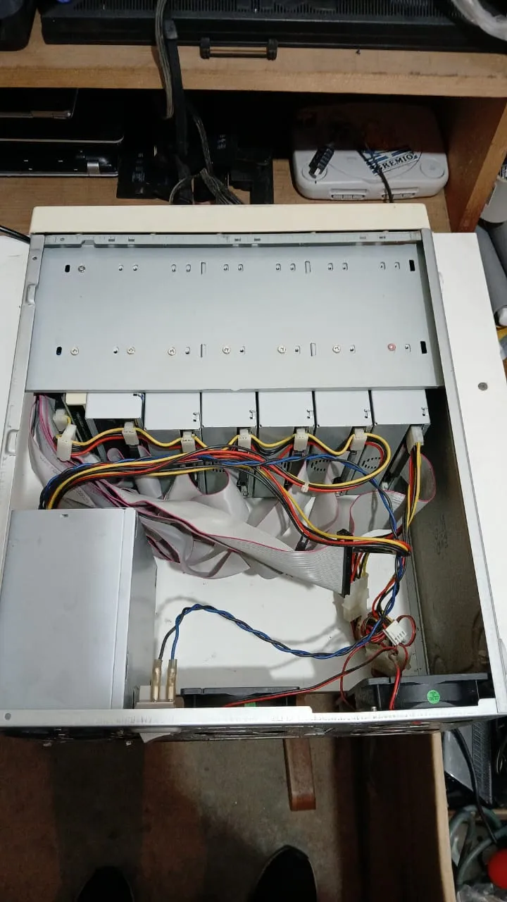 CL/ GRAVADOR AUTOMA./ CDS, DVDs😲83,00 SEGUIDOS DE 20,00