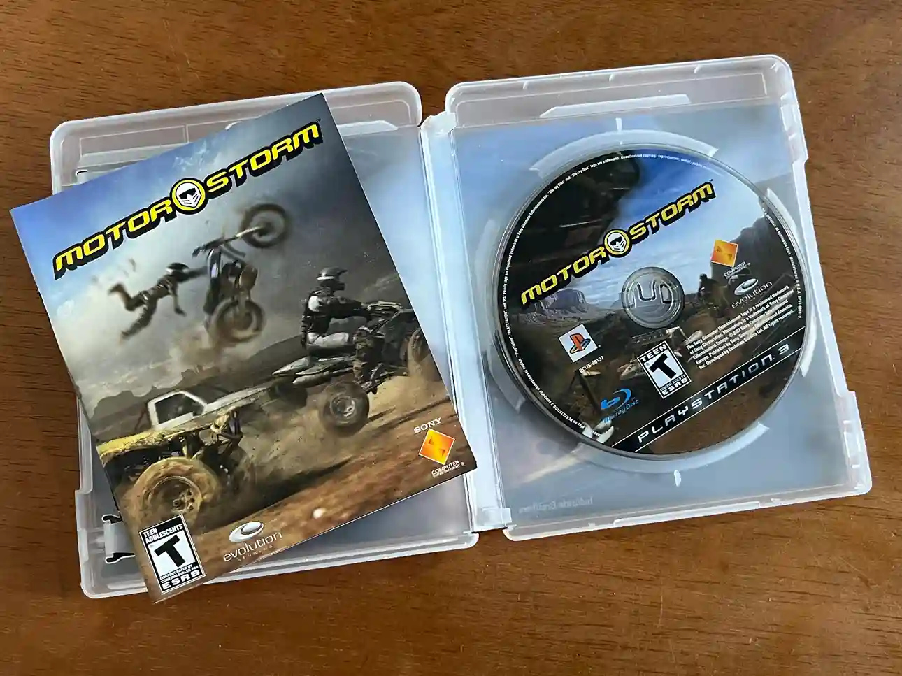 XF/ Natang /2 JOGOS PLAYSTATION 3😲38,00 SEGUIDOS DE 6,00