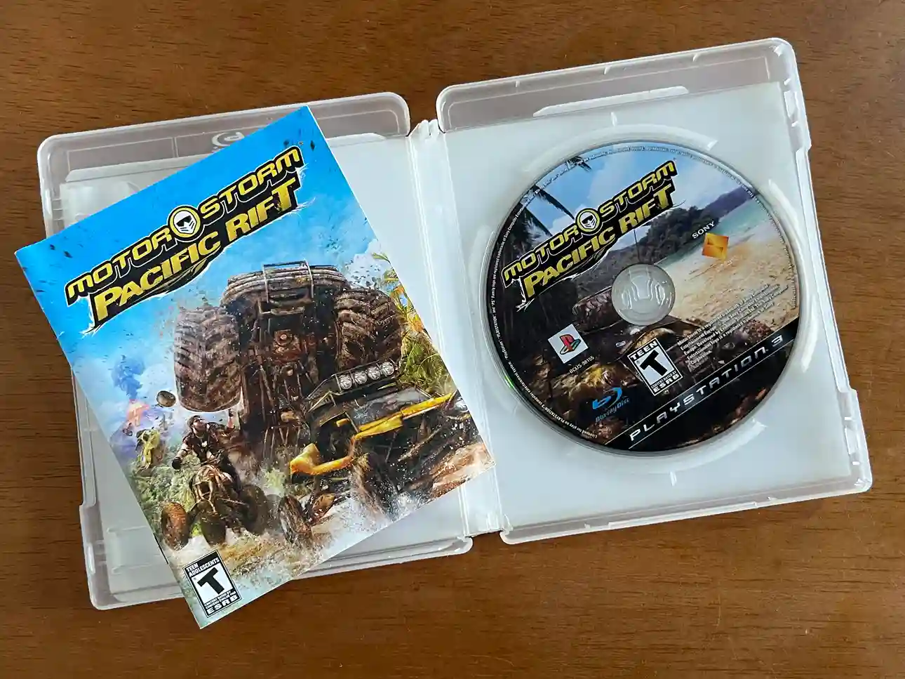 XF/ 17thiagoov /2 JOGOS PLAYSTATION 3♨️38,00 SEGUIDOS DE 6,00👊🏽