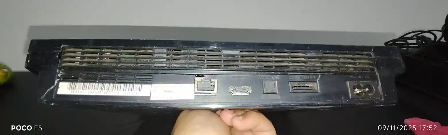 KF/ Jbrogiatto /PS3 CONSOLE 33,00 SEGUIDOS DE 6,00