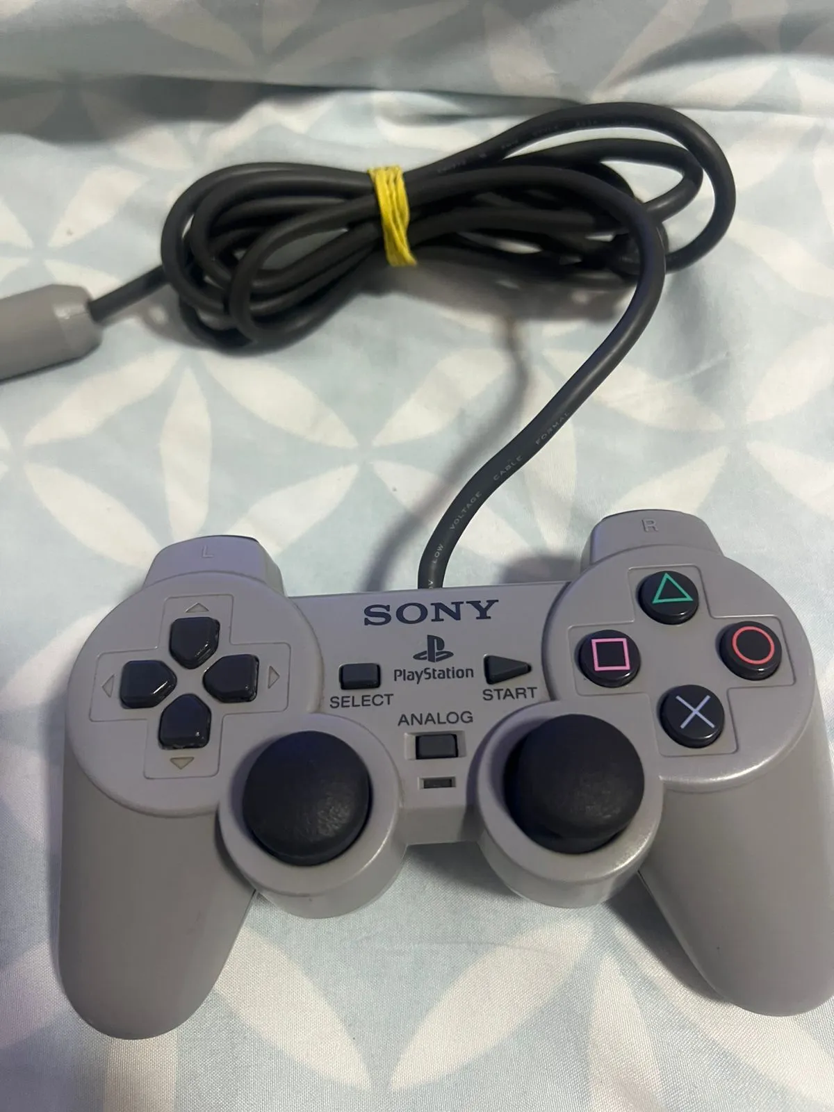 CB/ CONTROLE DUAL SHOCK PS1♨️120 SEGUIDOS DE 5,00😍
