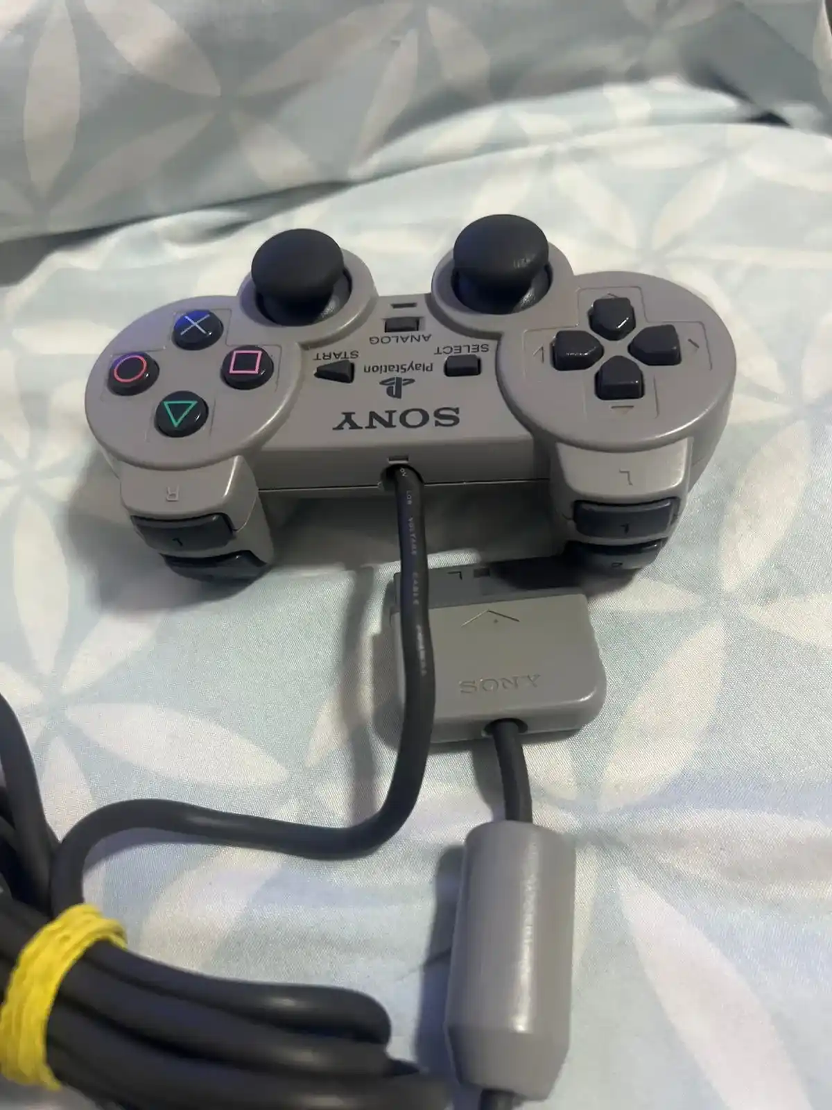 CB/ CONTROLE DUAL SHOCK PS1♨️120 SEGUIDOS DE 5,00😍