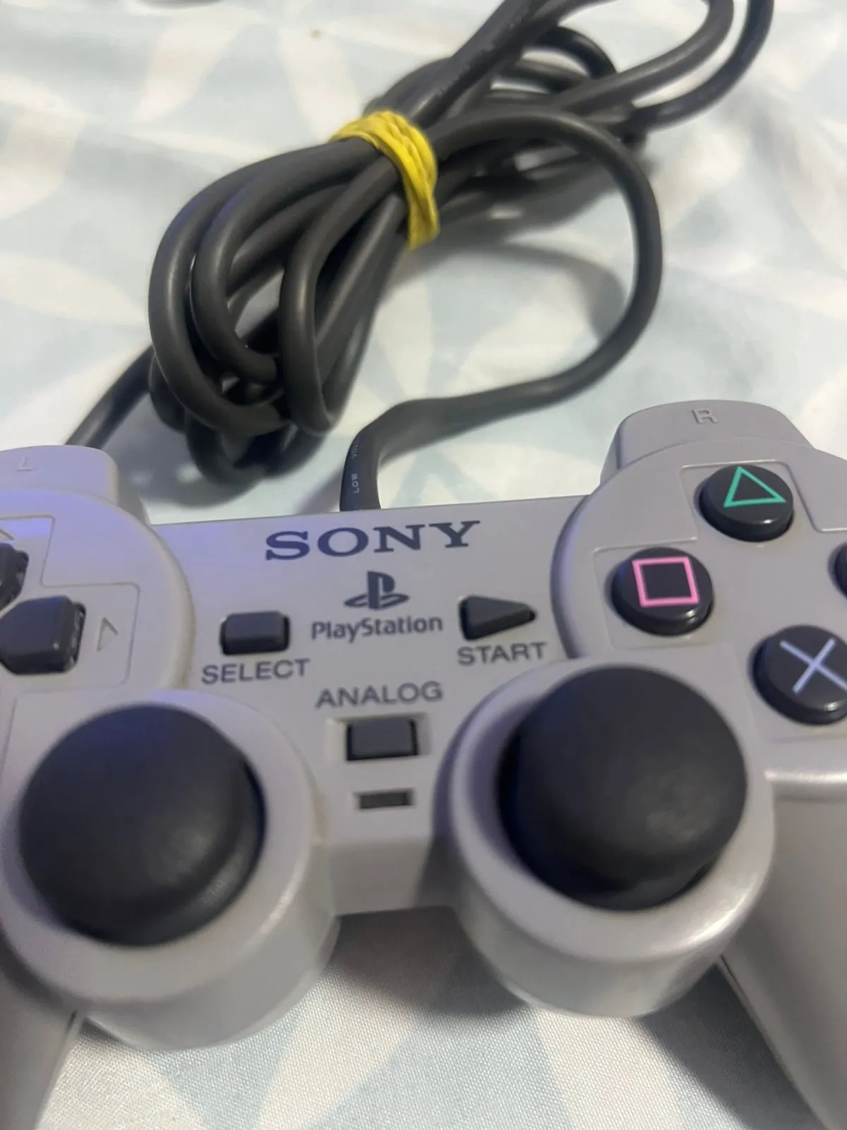 CB/ CONTROLE DUAL SHOCK PS1♨️120 SEGUIDOS DE 5,00😍
