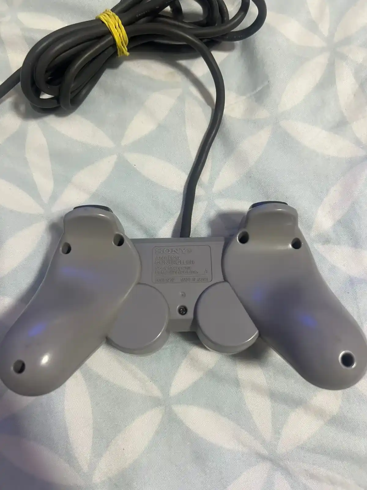 CB/ CONTROLE DUAL SHOCK PS1♨️120 SEGUIDOS DE 5,00😍