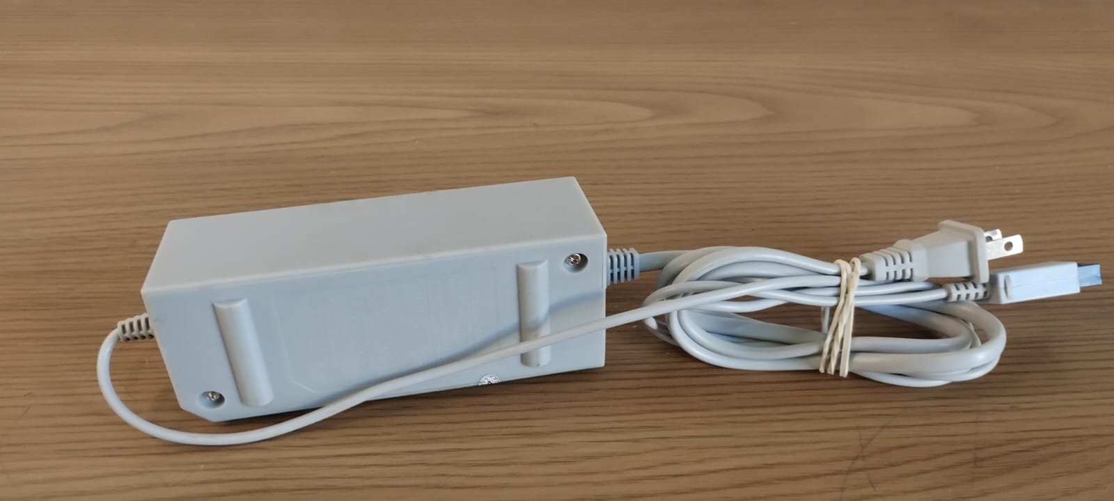 FH/ FONTE NINTENDO WII AL. 29,00 SEGUIDOS DE 5,00