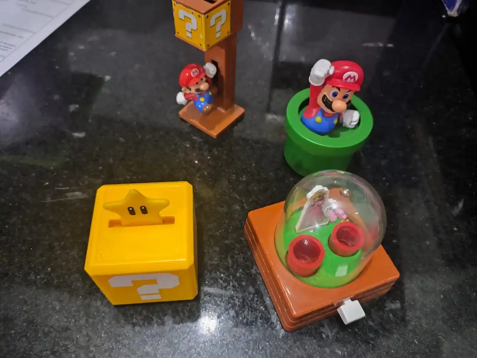 WA/ Cesar Augusto Pereira /LOTE BONECOS MARIO♨️20,00 SEGUIDOS DE 3,00😍