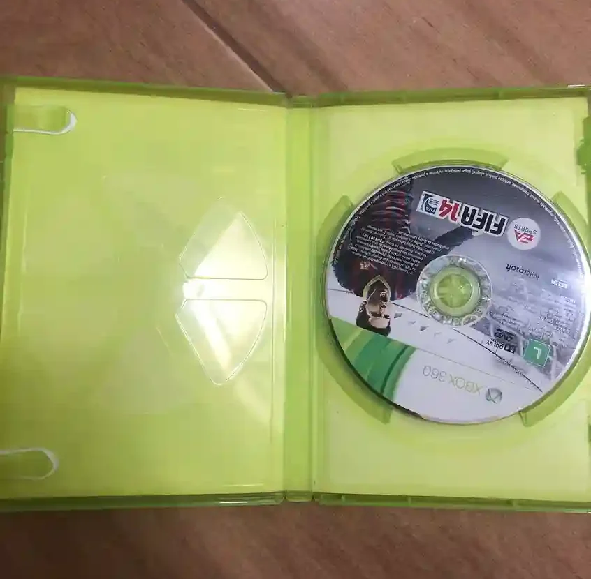 B9/ANGELO CUSTODIO/ ORIGINAL FIFA 14 360 ⚽ 18,00 SEGUIDOS DE 3,00