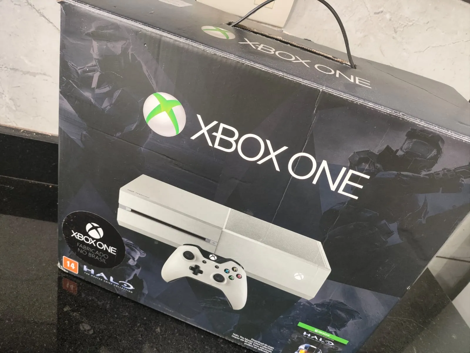 WA/ Paula /XBOX ONE HALO EDITION😲 878,00 SEGUIDOS DE 37,00