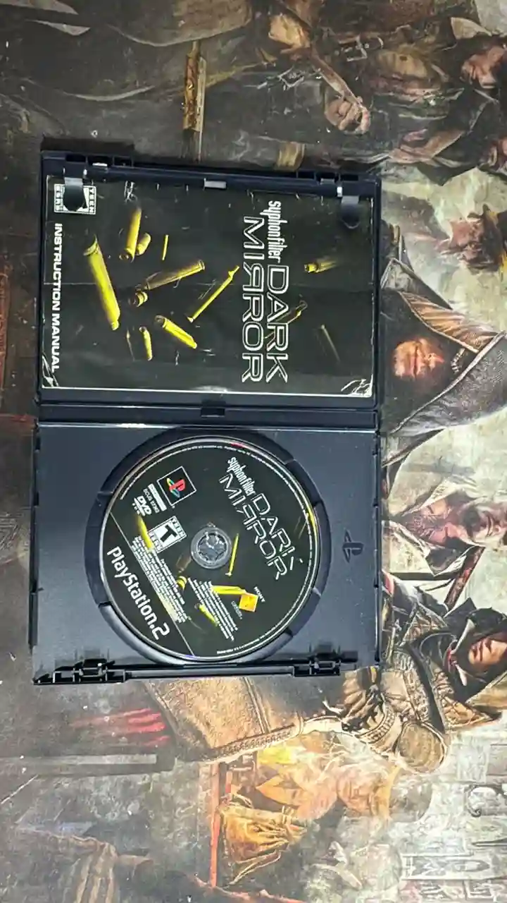 RL/ 17thiagoov /SYPHONFILTER DARK MIRROR ORIGINAL PS2 27,00 SEGUIDOS DE 9,00