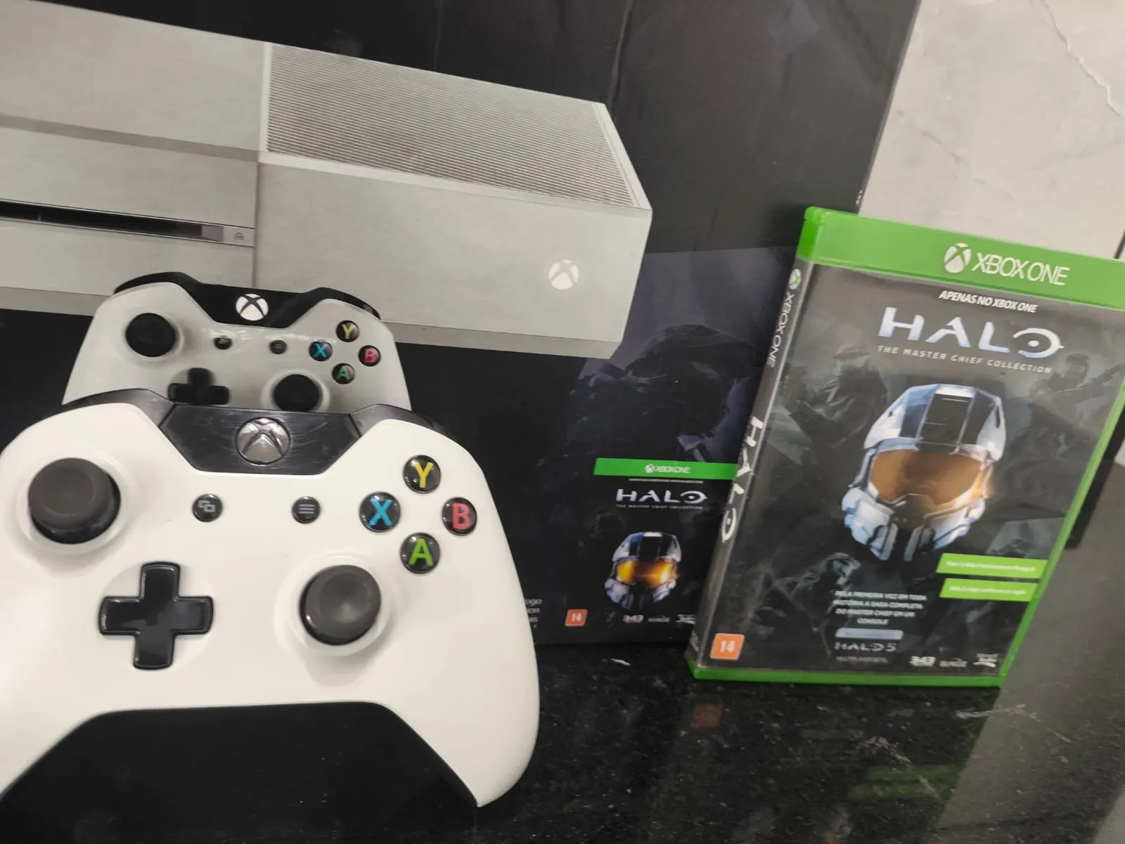 WA/ Paula /XBOX ONE HALO EDITION😲 878,00 SEGUIDOS DE 37,00
