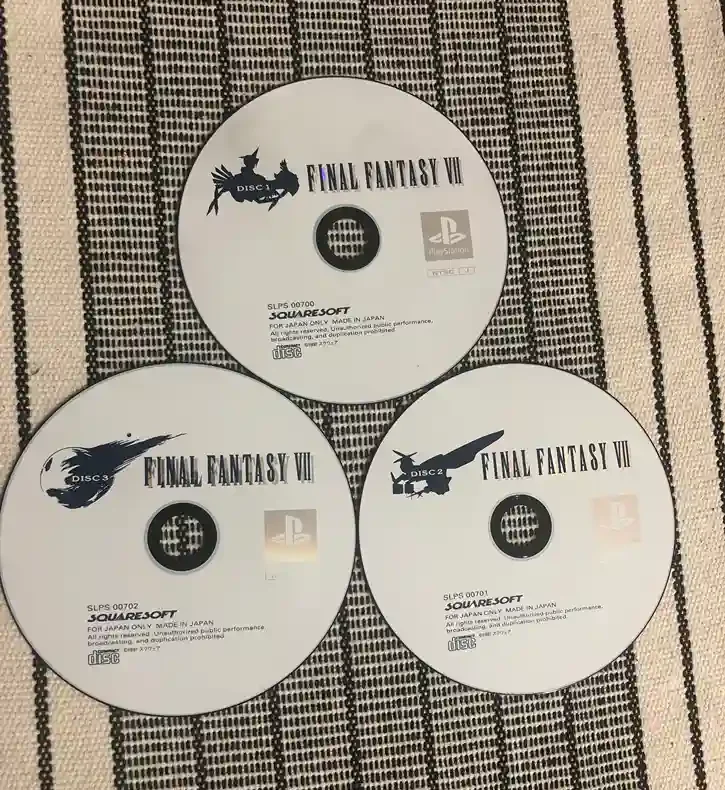 B9/TIAGO CASTILHOS/ ORIGINAL FINAL FANTASY 7 PS1🔥 53,00 SEGUIDOS DE 8,00