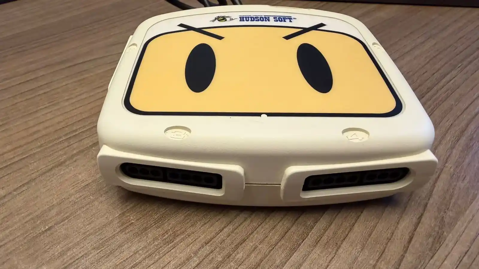 R9/ Felipe Faco /ORIGINAL MULTI TAP 2 BOMBERMAN 💣💣 98,00 SEGUIDOS DE 8,00 🚨🚨