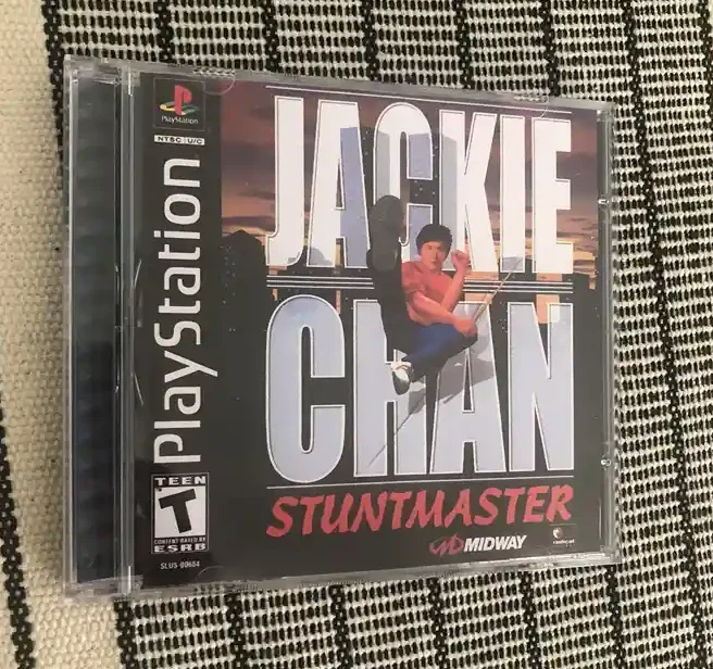 B9/TIAGO CASTILHOS/ JACKIE CHAN PLAYSTATION 1 💣 14,00 SEGUIDOS DE 5,00