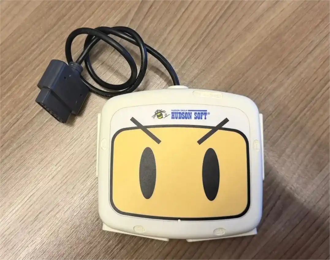 R9/ Felipe Faco /ORIGINAL MULTI TAP 2 BOMBERMAN 💣💣 98,00 SEGUIDOS DE 8,00 🚨🚨