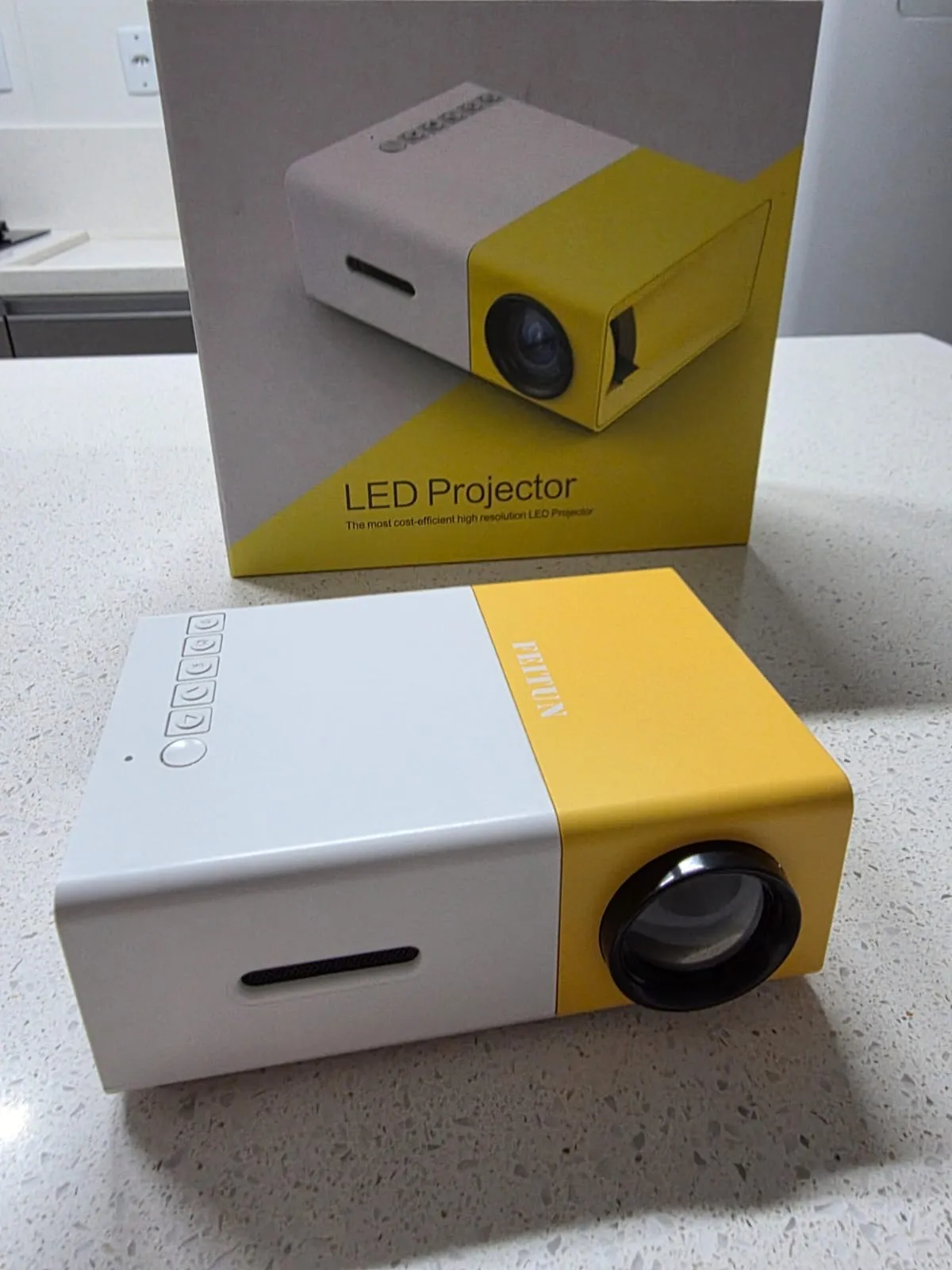 BG/ Leonardo DF /PROJETOR LED! 61,00 SEGUIDOS DE 9,00