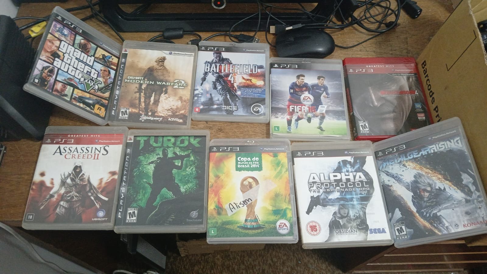 CL/ PLAYSTATION 3 LINDO 388,00 SEGUIDOS 28,00