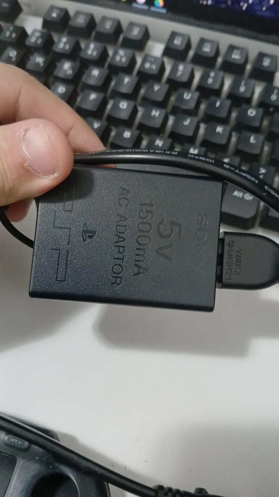 CL/ SONY PSP  LINDO 300,00 SEGUIDOS 28,00