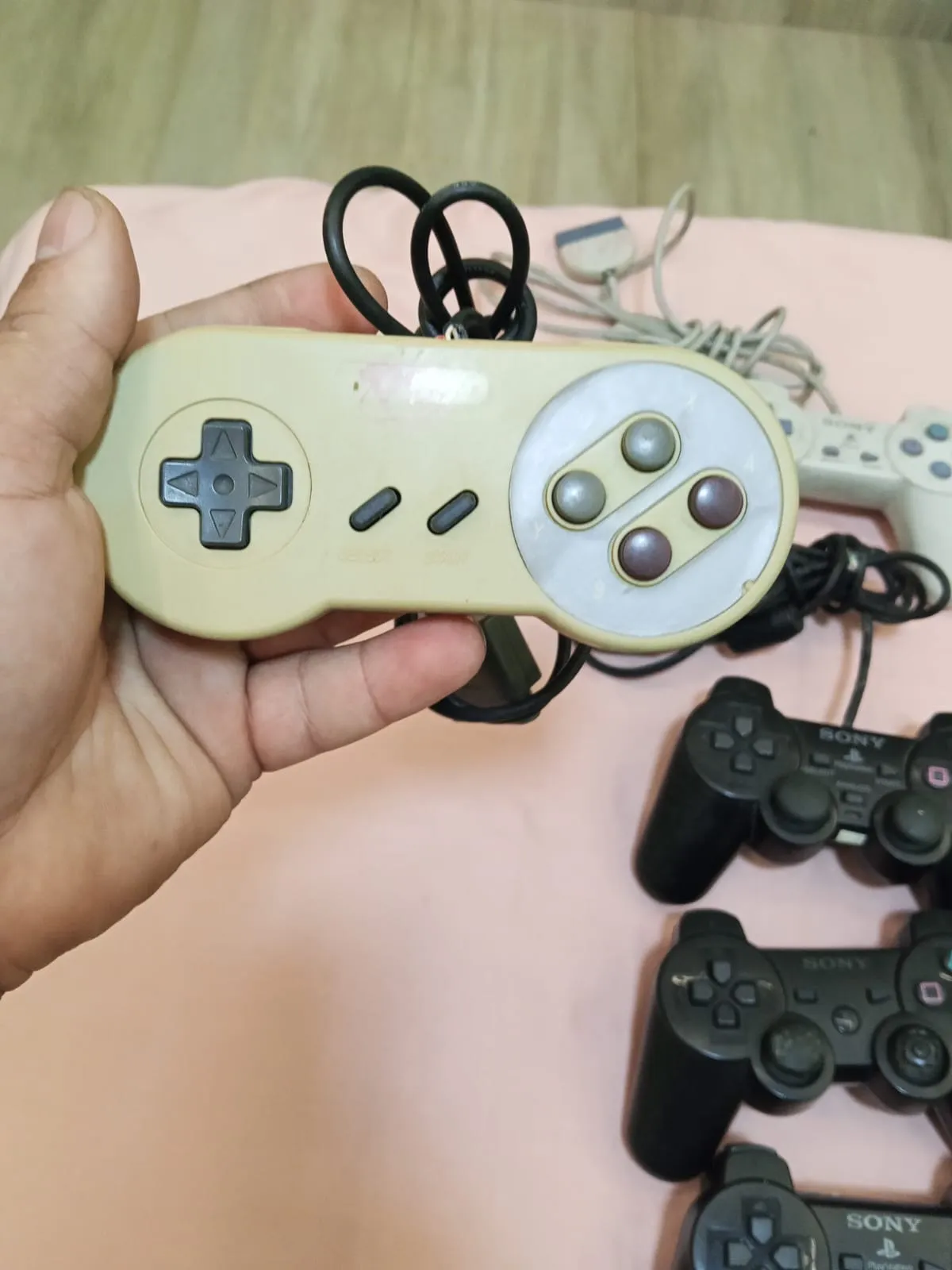 TA/ LOTE DE 6 CONTROLES! 77,00 SEGUIDOS DE 10,00