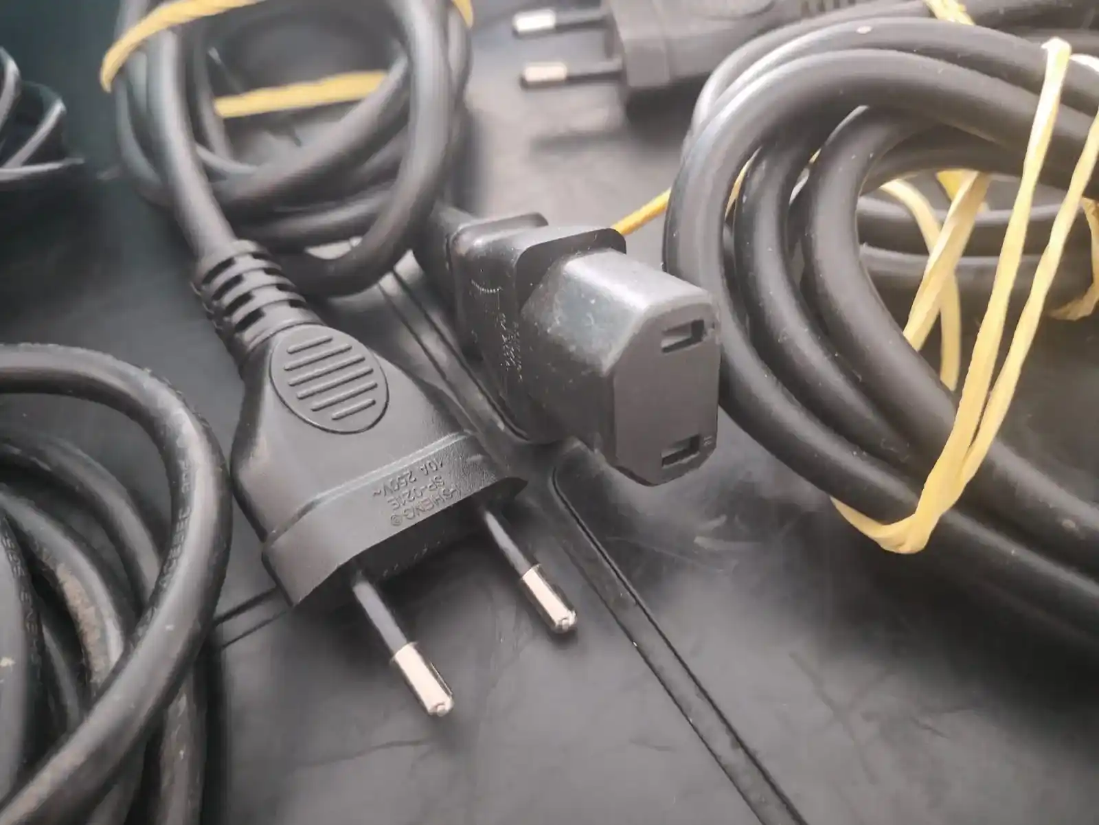 WA/ guegue /LOTE 110 CABOS😱55,00 SEGUIDOS DE 7,00♨️