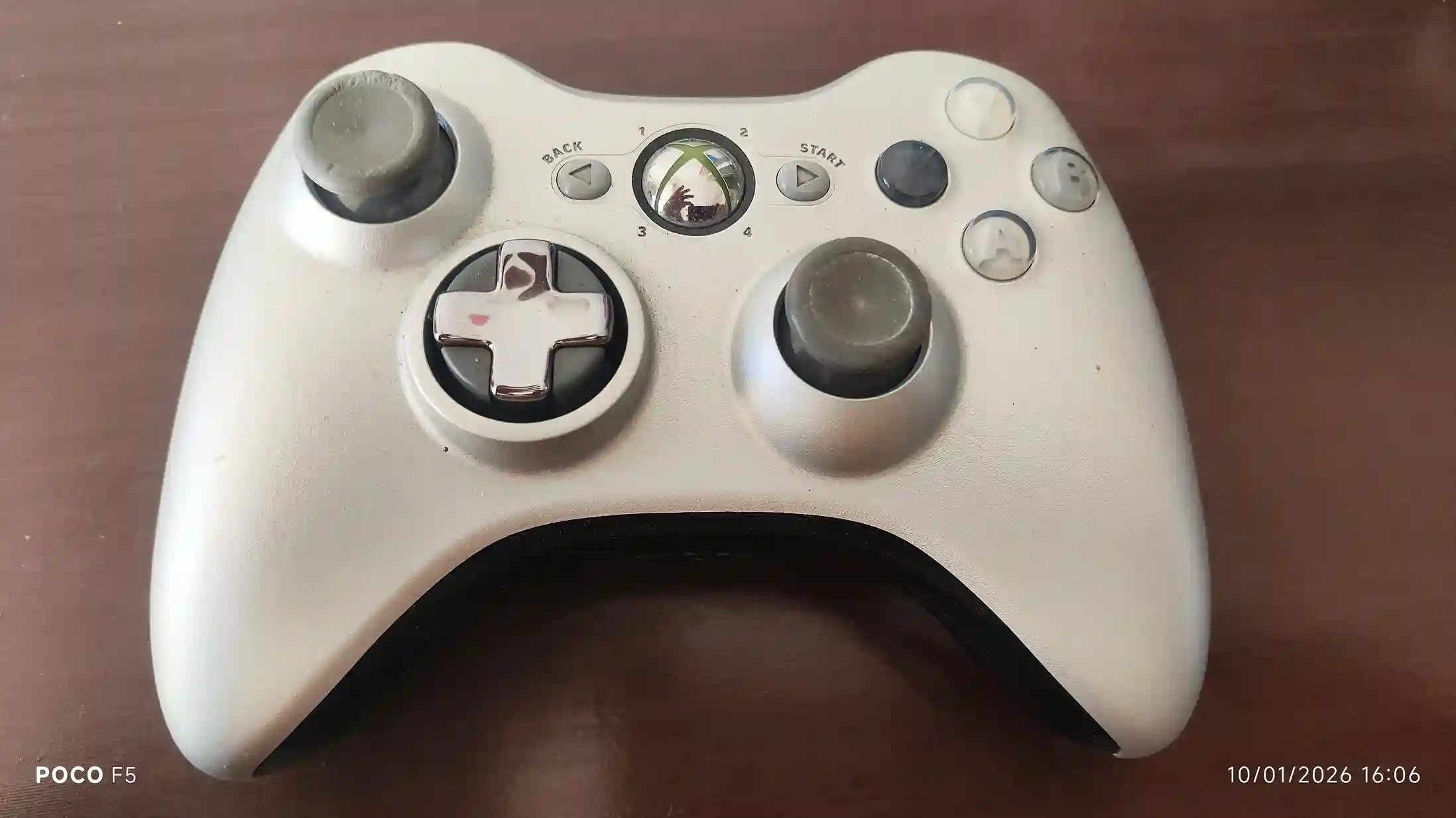KF/ 17thiagoov/CONTROLE PRATA XBOX 360 ORIGINAL 89,00 SEGUIDOS DE 6,00