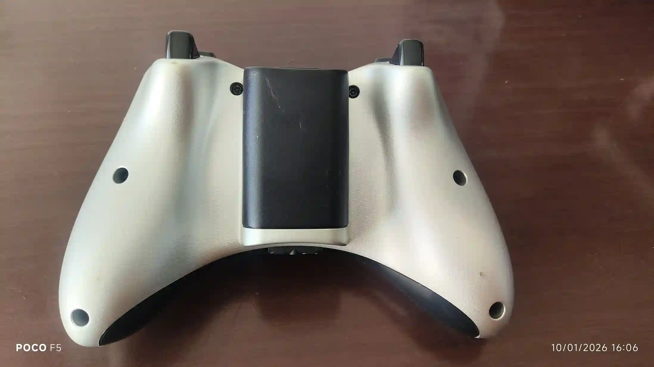 KF/ 17thiagoov/CONTROLE PRATA XBOX 360 ORIGINAL 89,00 SEGUIDOS DE 6,00