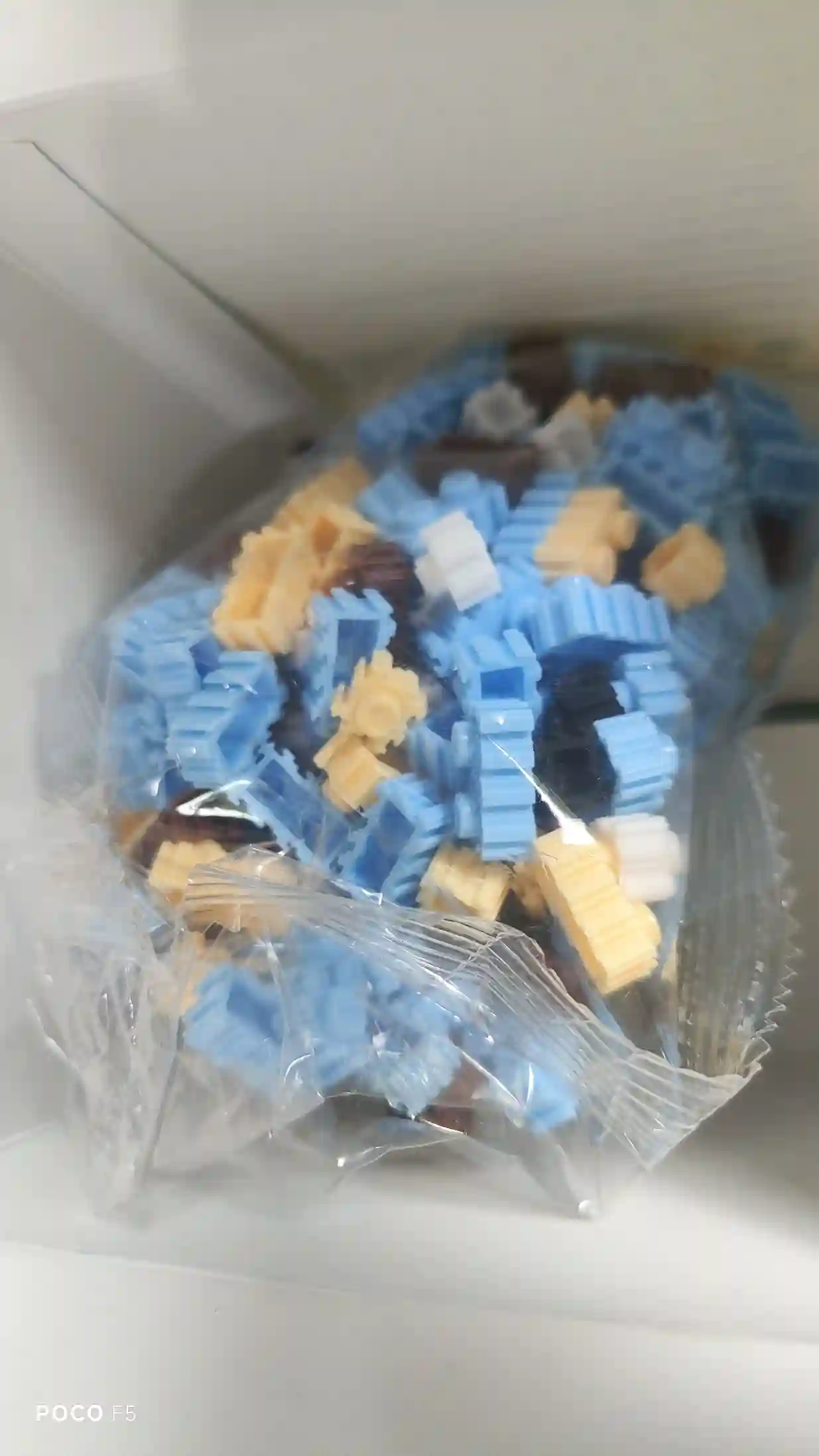 KF/ POKEMON DE MONTAR 49,00 SEGUIDOS DE 6,00