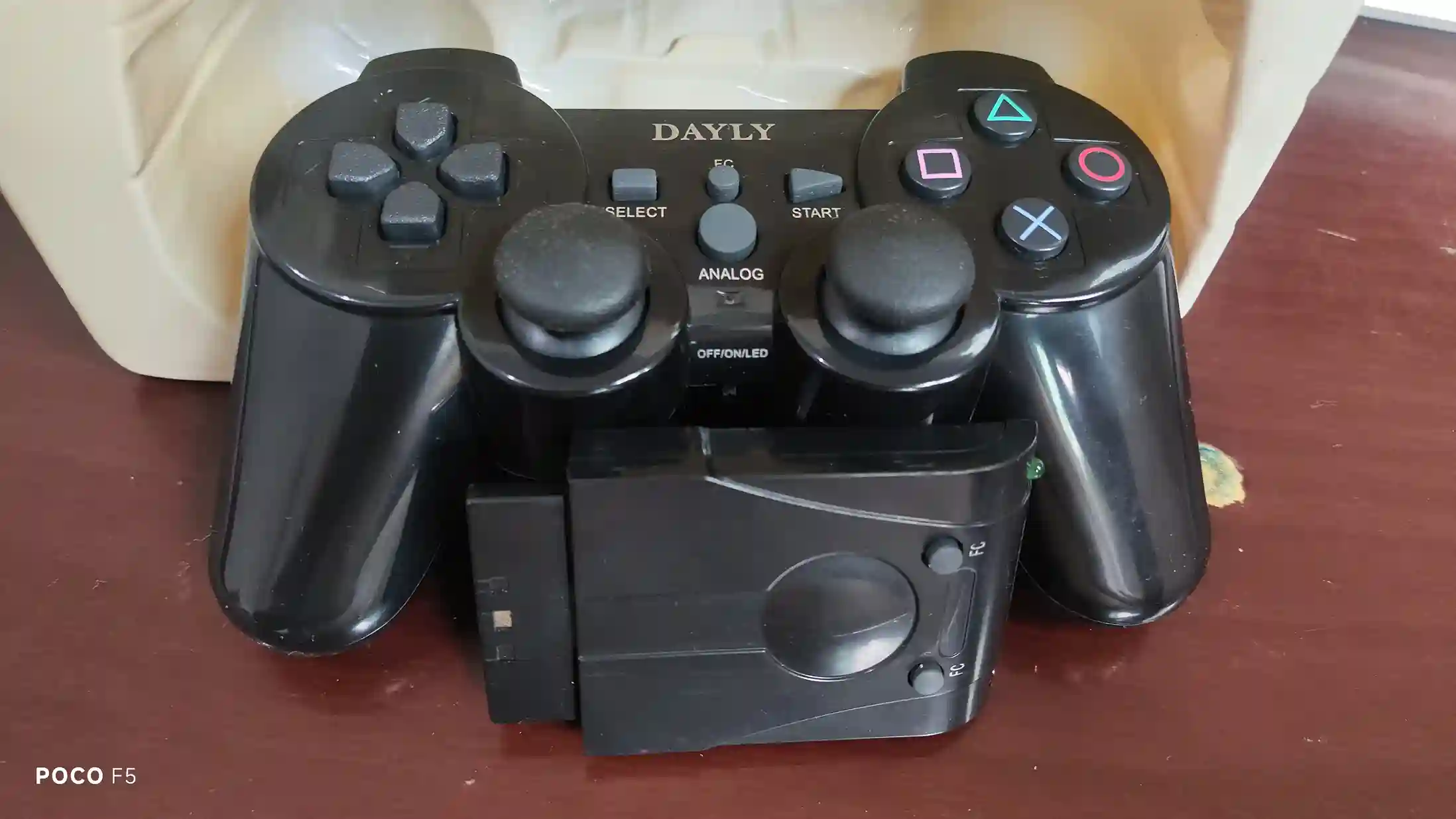 KF/ CONTROLE S/FIO PS2 25,00 SEGUIDOS DE 6,00