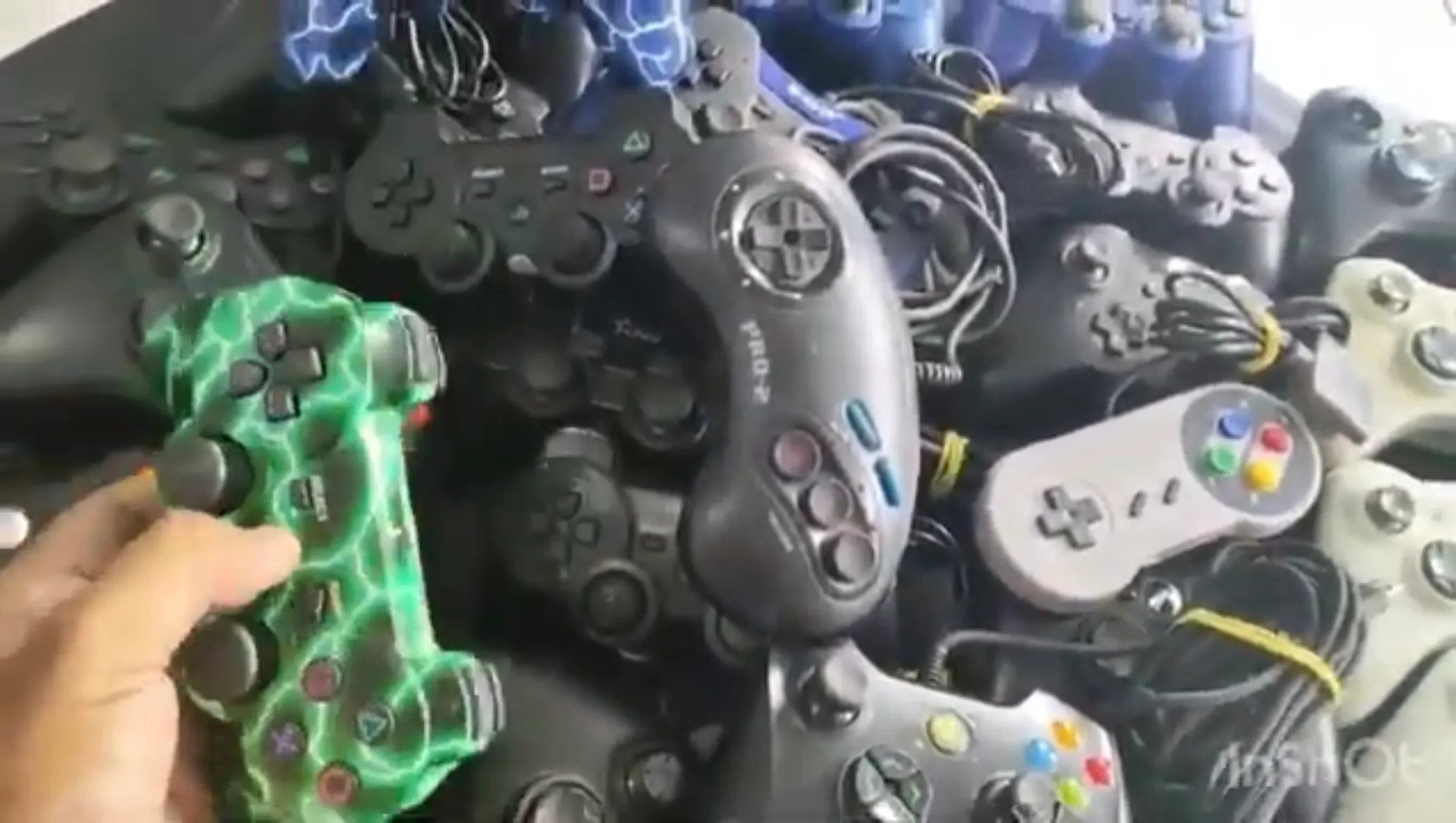 WA/ SUPER LOTE DE 40 CONTROLES! 137,00 SEGUIDOS DE 12,00