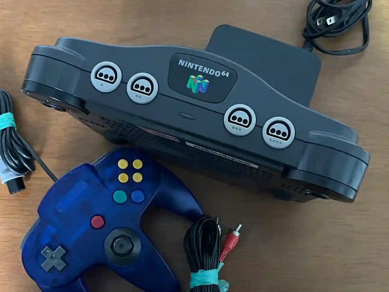 CX/ Gisele /NINTENDO 64! 100,00 SEGUIDOS DE 20,00