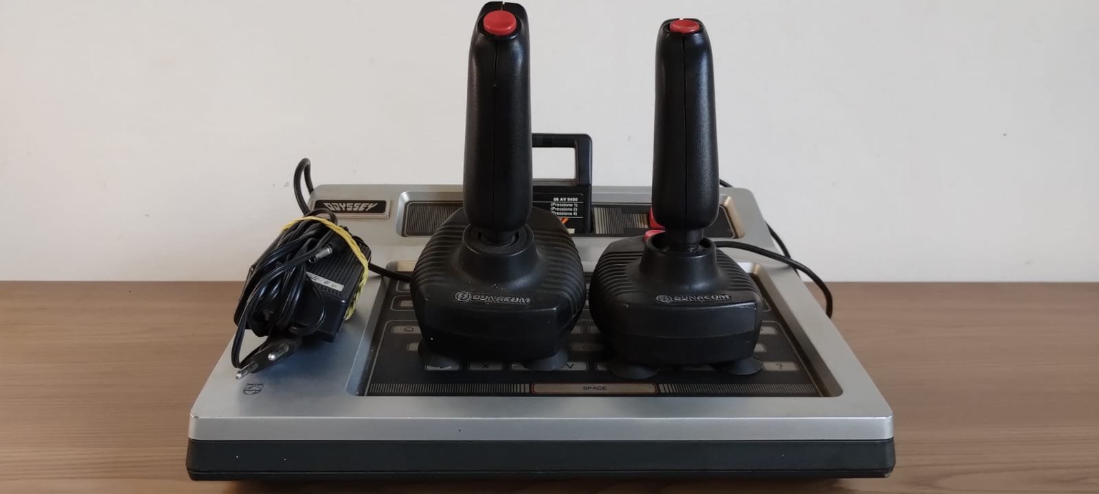 FH/ kevogames / RARIDADE Philips Odyssey² 179,00 SEGUIDOS DE 10,00