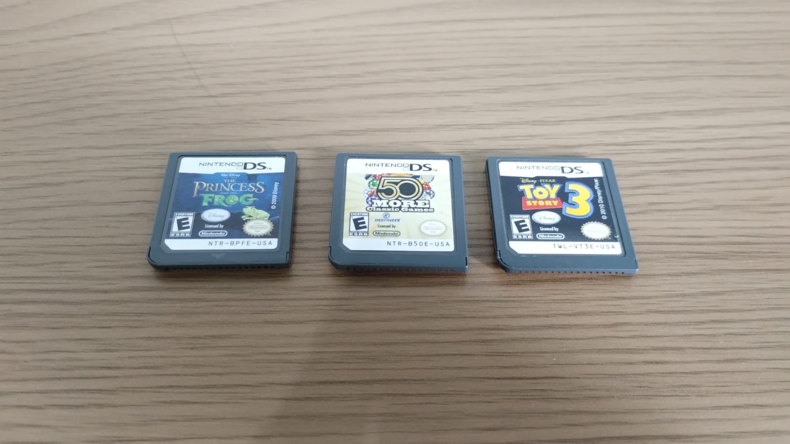 FH/ Evandro ferreira / LOTE 3 JOGOS ORIGINAIS DS 59,00 SEGUIDOS DE 5,00