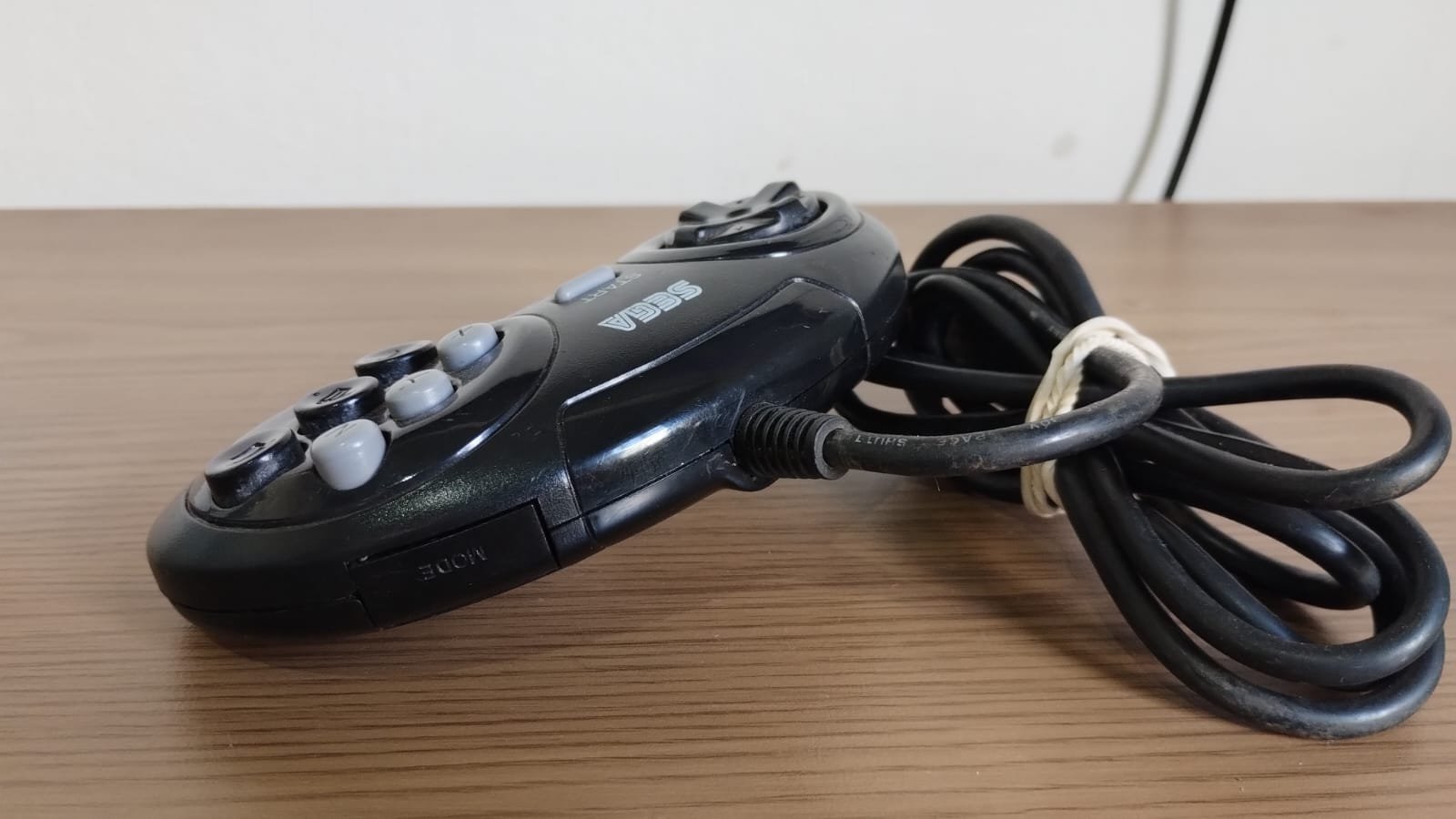 FH/ Jonas Almeida / ORIGINAL CONTROLE MEGA DRIVE 49,00 SEGUIDOS DE 5,00