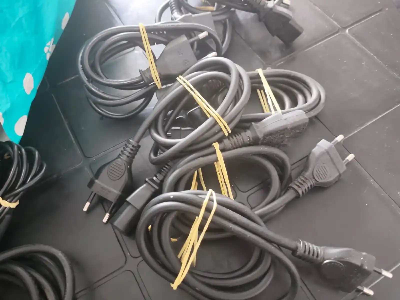 WA/ guegue /LOTE 110 CABOS😱55,00 SEGUIDOS DE 7,00♨️