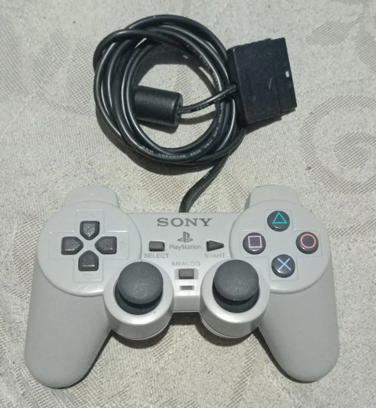 AD/ 17thiagoov /ORIGINAL CONTROLE PS1!   57,00 SEGUIDOS DE 11,00