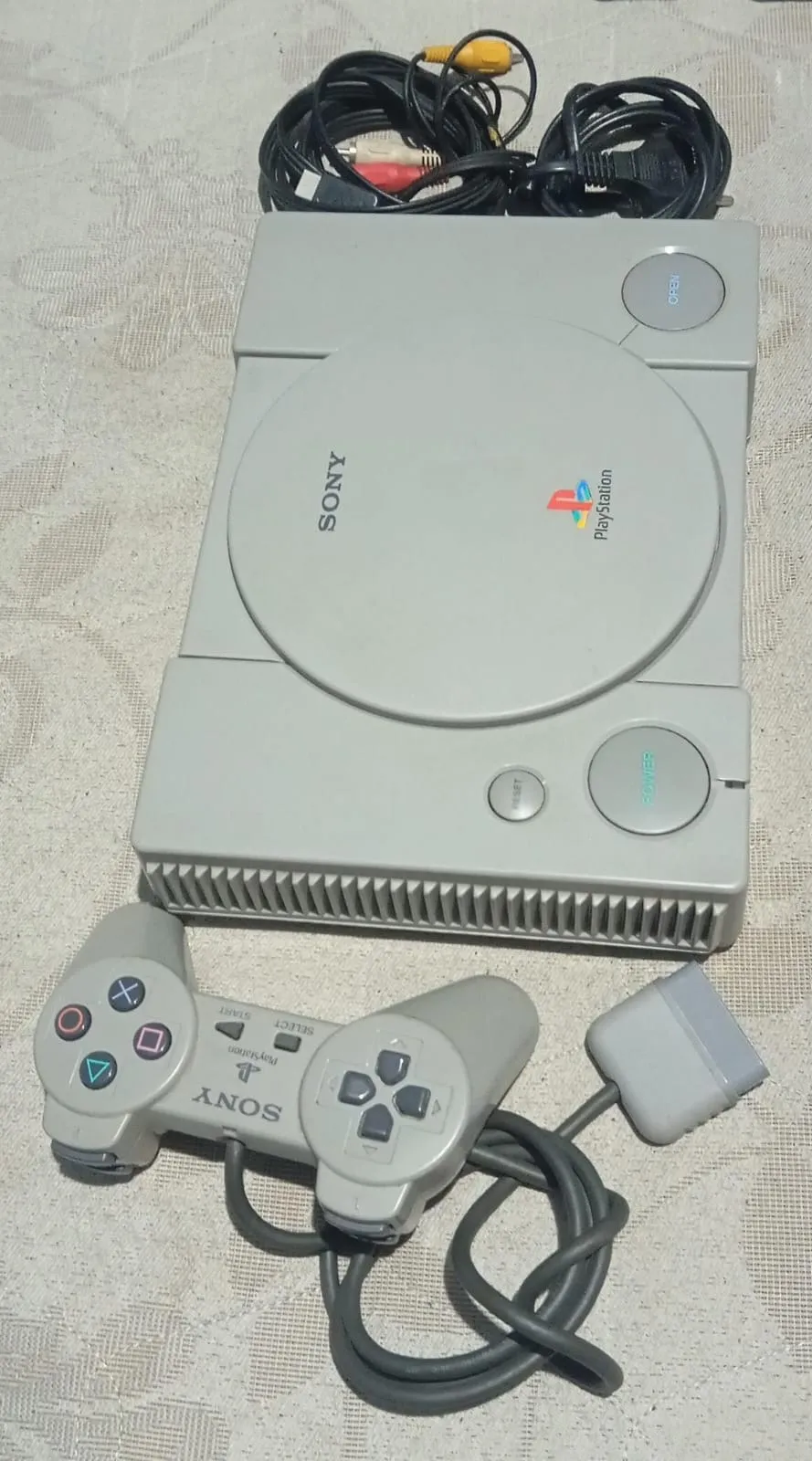 AD/ Adones /PS1 COMPLETO SAIDA AV SCPH1001 TOP! 93,00 SEGUIFOS DE 50,00