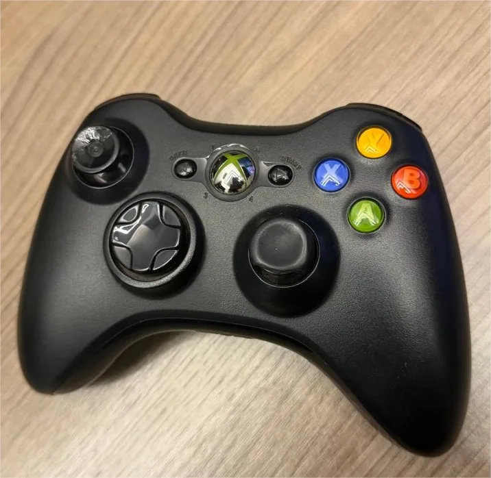 R9/ S***pf /ORIGINA CONTROLE XBOX 360 😍😍 49,00 SEGUIDOS DE 7,00🚨🚨