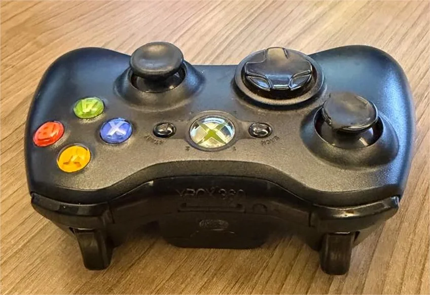 R9/ ORIGINAL CONTROLE XBOX 360 – 49,00 SEGUIDOS DE 7,00