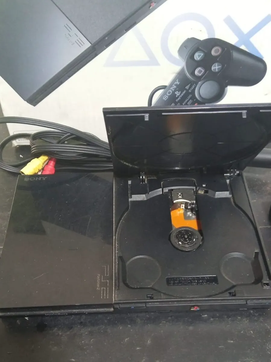 TA/ Helio /PLAYSTATION 2 NA CAIXA! 88,00 SEGUIDOS DE 21,00