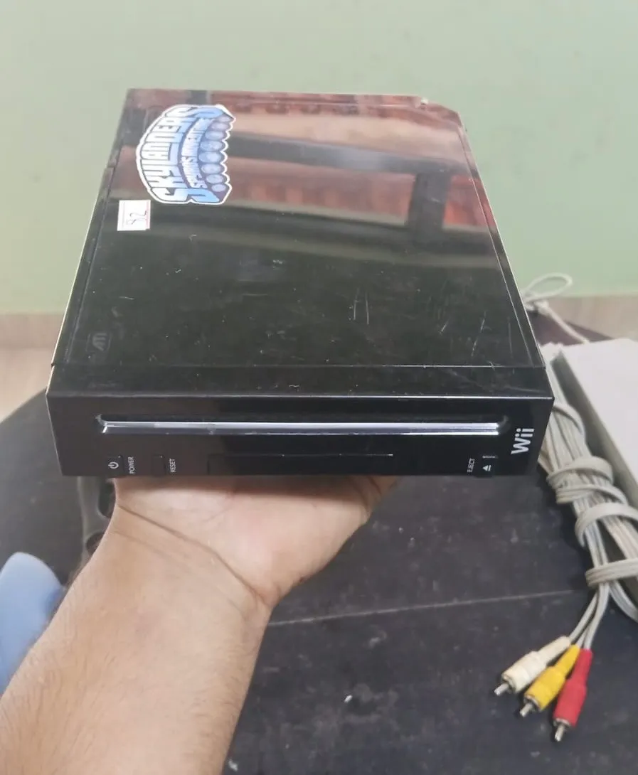 TA/ Lucas F /NINTENDO WII BLACK! 99,00 SEGUIDOS DE 25,00