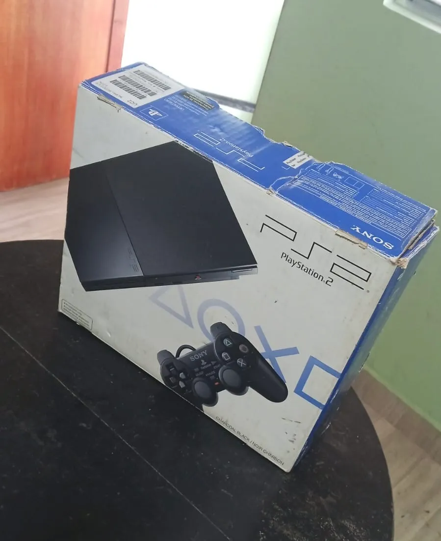 TA/ Helio /PLAYSTATION 2 NA CAIXA! 88,00 SEGUIDOS DE 21,00