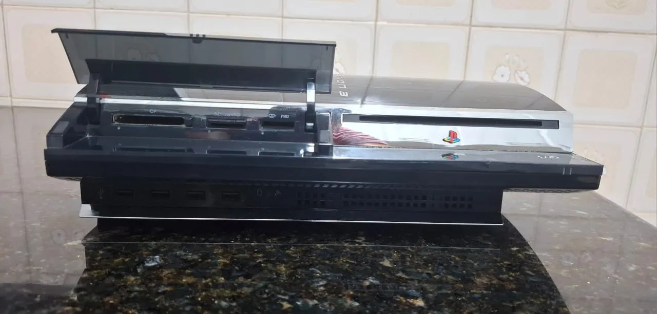 RA/ Kaziel98 /PLAYSTATION 3 FAT!  4 USBs. 77,00 seguidos de 12,00