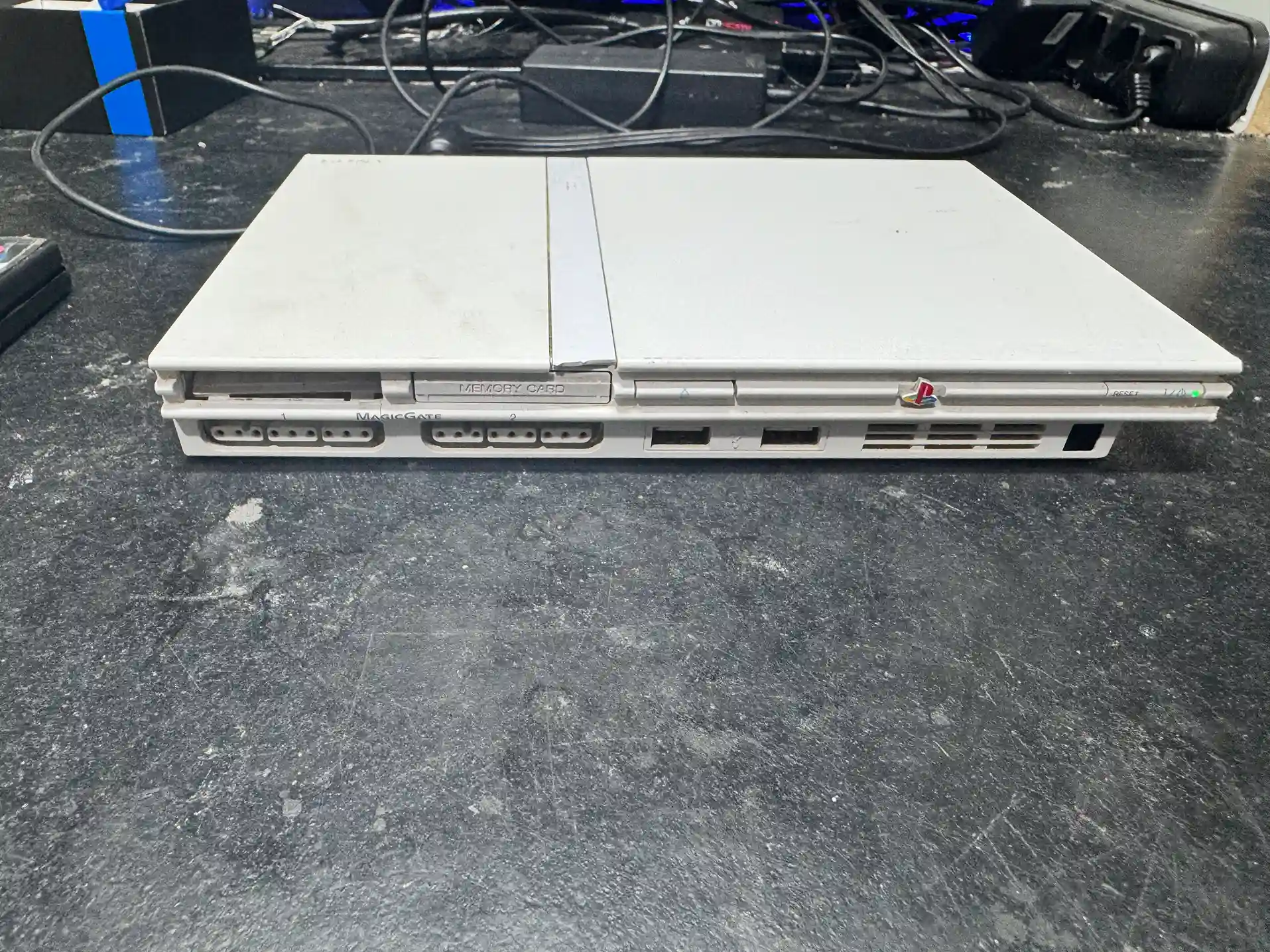 RL/ Helio /LINDO PS2 SLIM BRANCO 83,00 SEGUIDOS DE 17,00