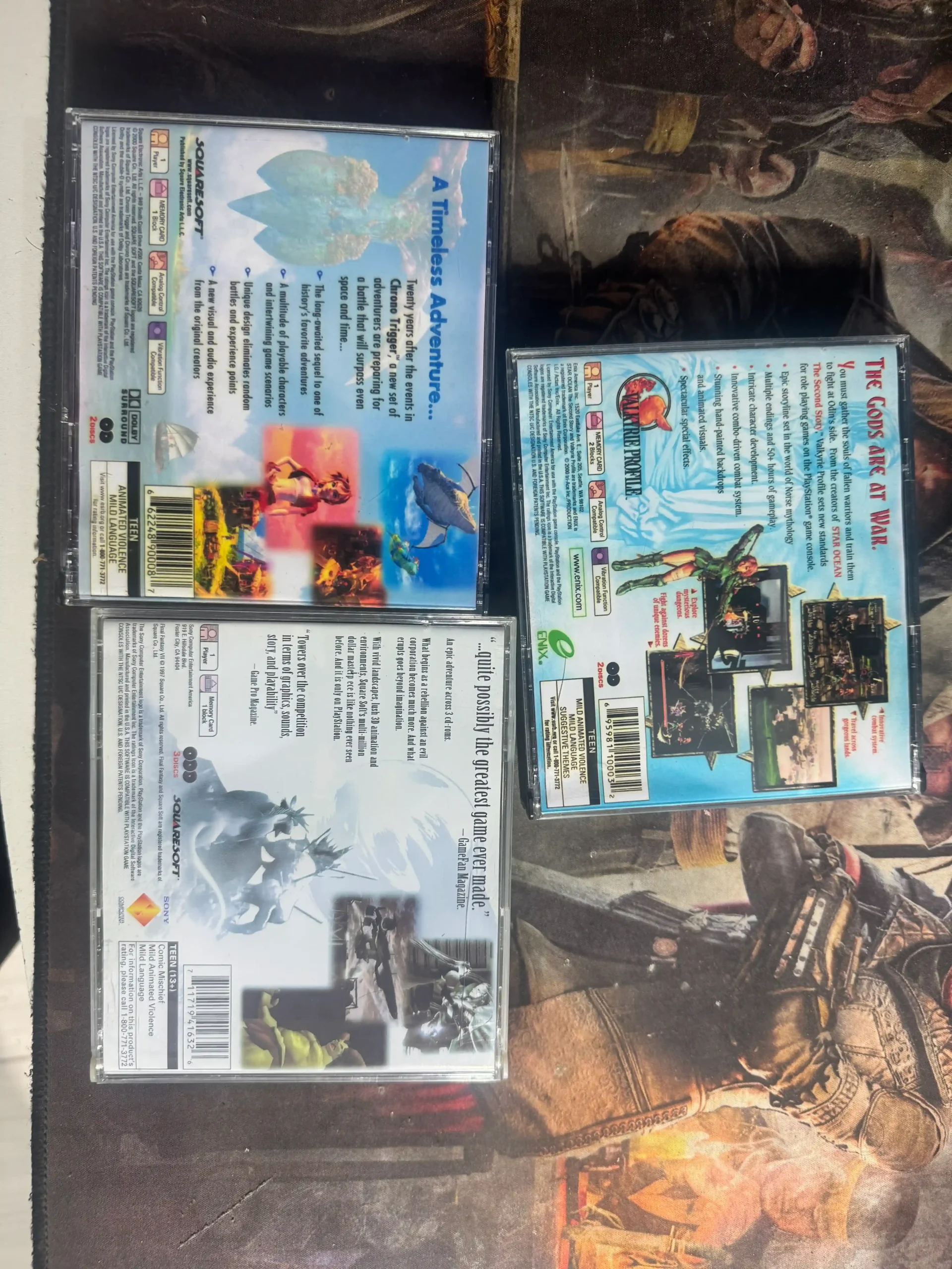 RL/ ALEXANDRE PERES/ LOTE 3 JOGOS PS1 PRENSADOS 21,00 SEGUIDOS DE 11,00