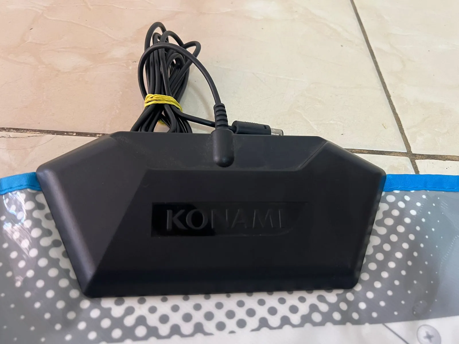 CB/ LFERNANDO / TAPETE DE DANÇA NINTENDO WII ORIGINAL! 188,00 SEGUIDOS DE 22,00