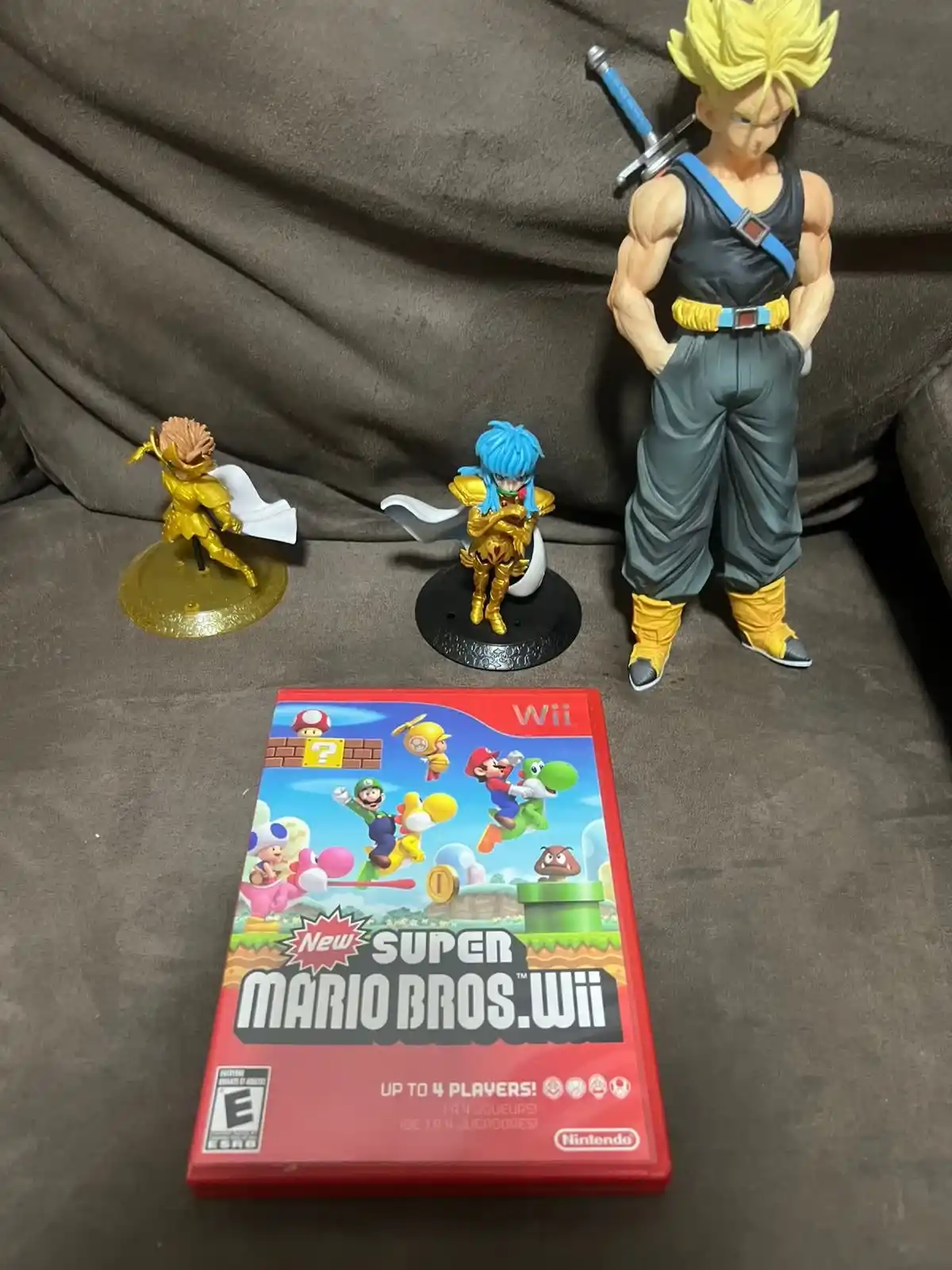 CB/ Gisele / NEW SUPER MARIO BROS, 63 SEGUIDOS DE 6,00