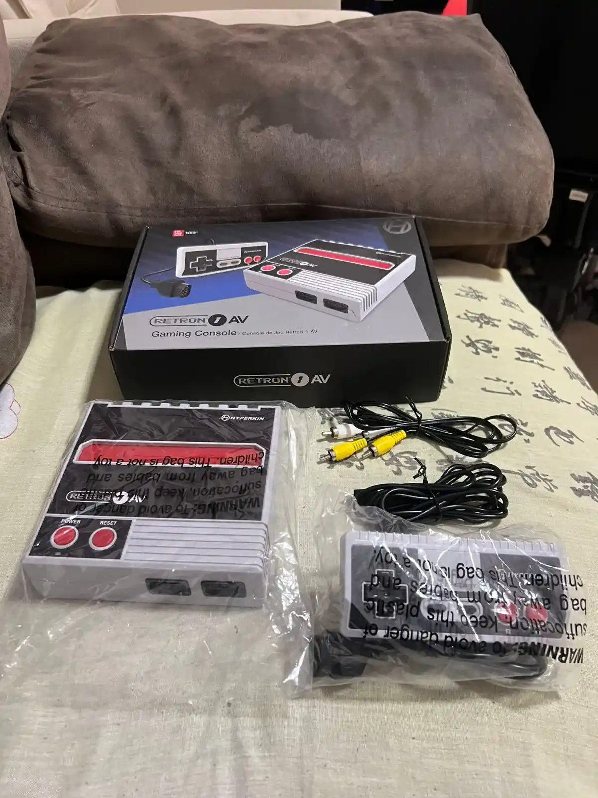 CB/ Edmais / RETRON 1 AV (NINTENDINHO) 138,00 SEGUIDOS DE 11,00