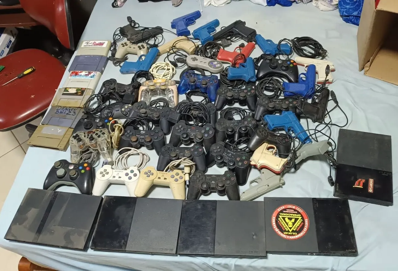 AL/ LOTE ITENS GAMES! 187,00 SEGUIDOS DE 23,00