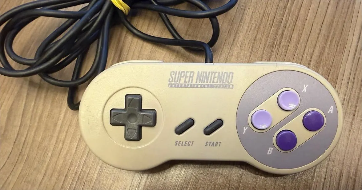 R9/ 17thiagoov /ORIGINAL CONTROLE SNES – 47,00 SEGUIDOS DE 9,00